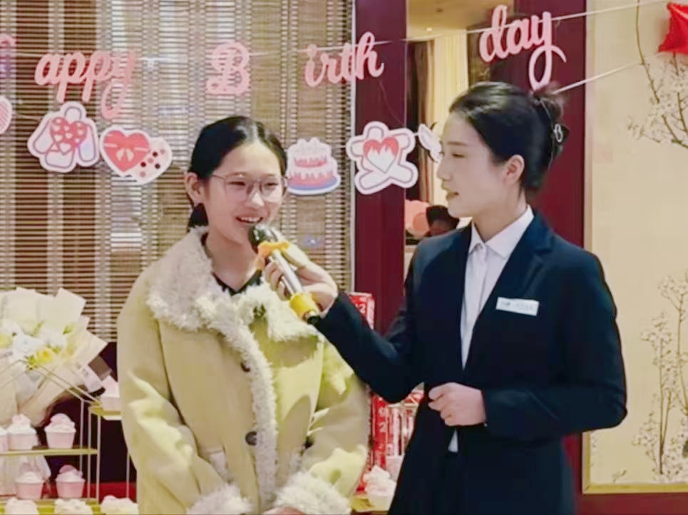 人生第一次，主持夢(mèng)的初次綻放