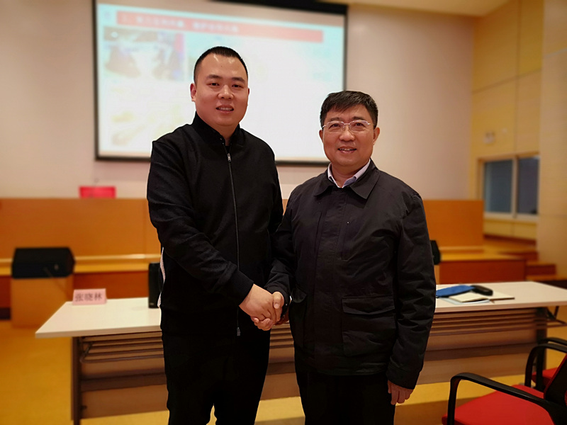 豫商赴滬，共研發(fā)展│許明月董事長參加民建河南省企業(yè)家會(huì)員班培訓(xùn)